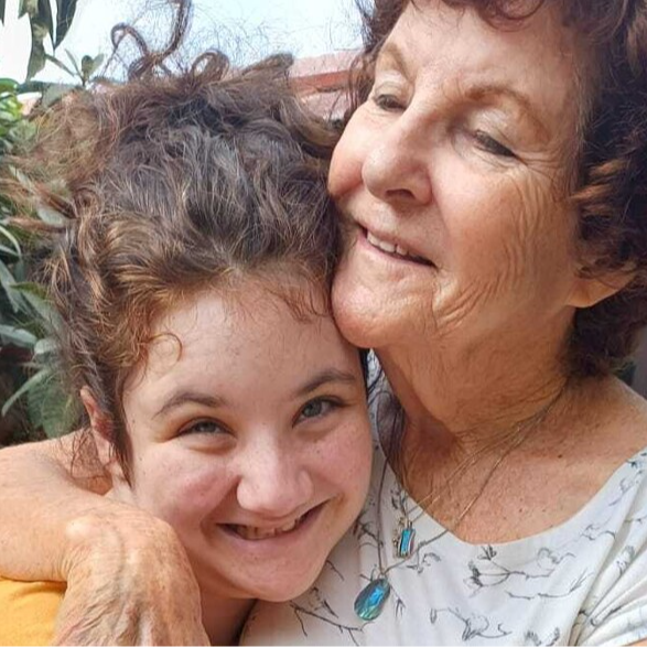  נויה קלדרון הי"ד